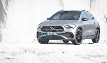 Otomobilin içinde trafik polisi var