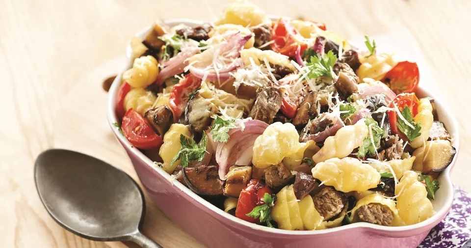 Etli patlıcanlı fırın makarna Tarifi Mantı ve Makarnalar Sofra