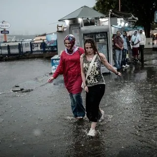 Meteoroloji'den son dakika hava durumu açıklaması! Meteoroloji'den kestane karası fırtınası ve 15 derece uyarısı...