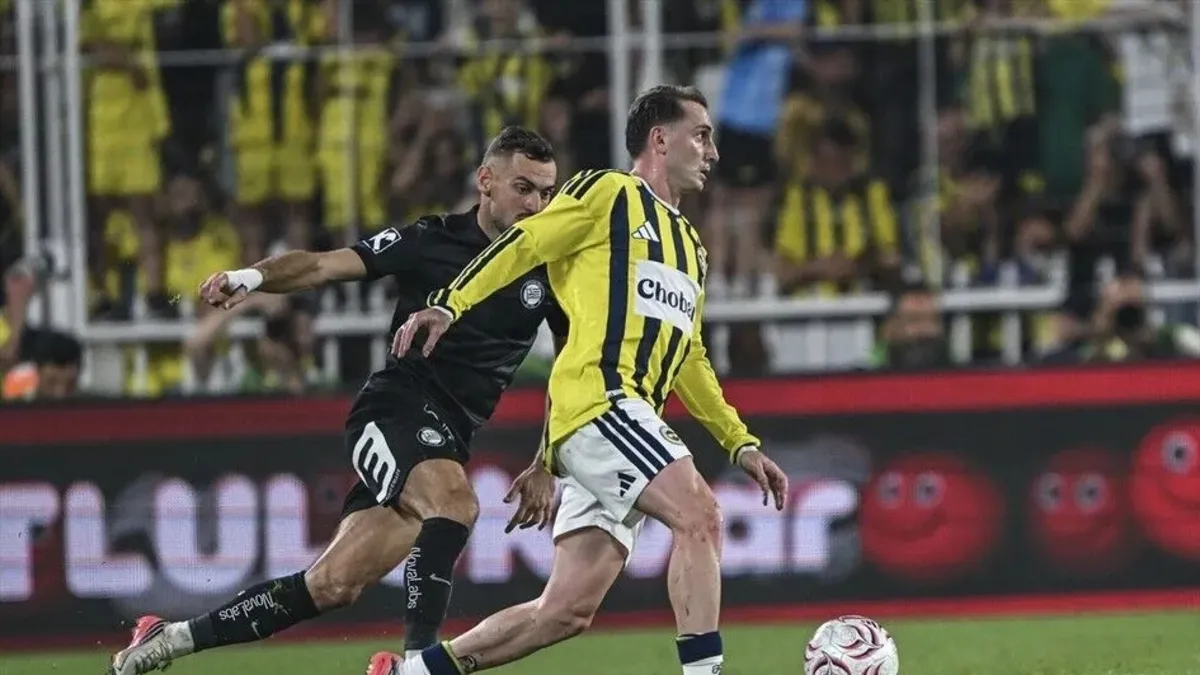 Fenerbahçe maçı canlı yayın! Şampiyonlar Ligi Sturm Graz - Fenerbahçe maçı hangi kanalda, kesintisiz mi?