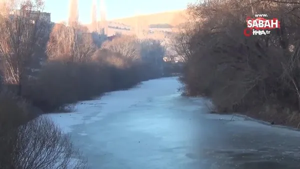 Kars buz kesti: Termometreler eksi 15’i gösterdi | Video