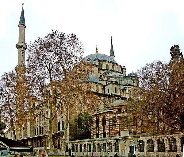 Fatih Camii’nden kimler uğurlandı?