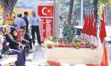 Şehitliklerde bayram hüznü