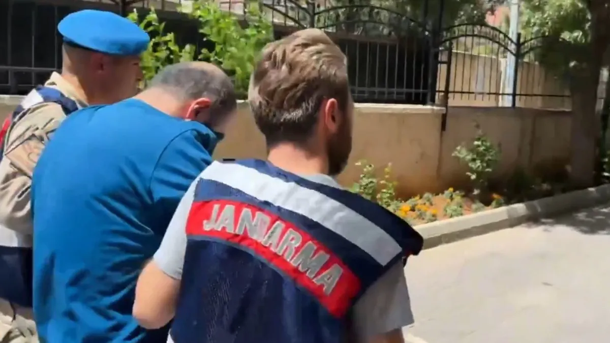 İçişleri Bakanı Yerlikaya açıkladı: SİBERGÖZ-45 operasyonlarında 38 şüpheli yakalandı! İçişleri Bakanı Yerlikaya açıkladı: SİBERGÖZ-45 operasyonlarında 38 şüpheli yakalandı!