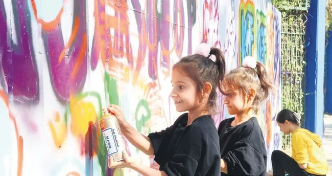 Bursa grafiti ile rengârenk oldu