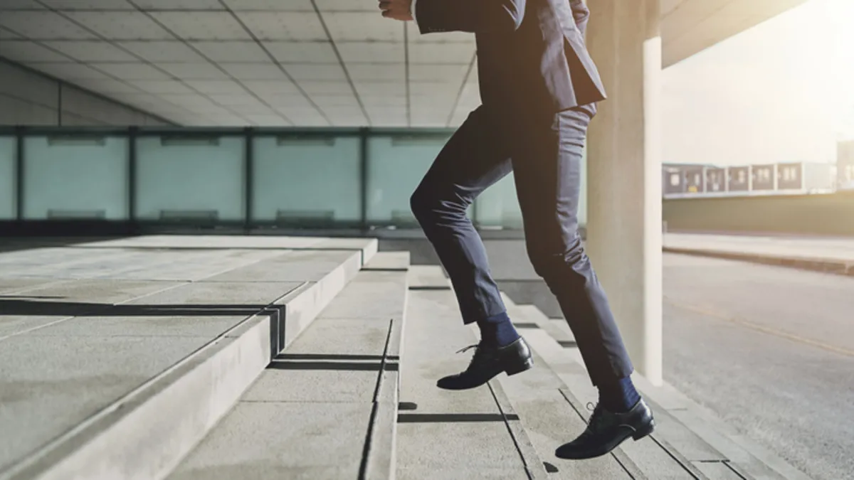 İşe yetişmek için acele edenler dikkat! Bu hata kalp krizine neden olabilir İşe yetişmek için acele edenler dikkat! Bu hata kalp krizine neden olabilir