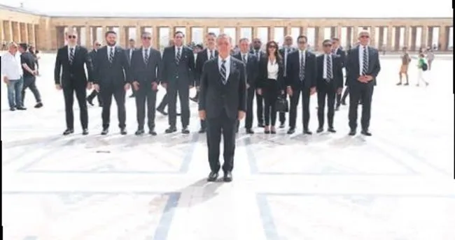 Beşiktaş Yönetiminden Anıtkabir’e ziyaret