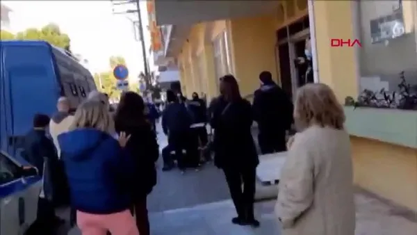 Göçmenlere Yunan zulmü kamerada... Konakladıkları otelden zorla böyle atıldılar | Video