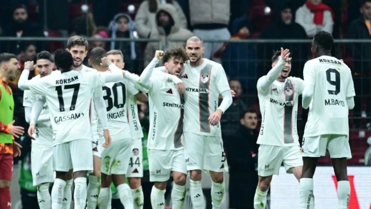 Gaziantep FK’de 5 futbolcuyla yollar ayrıldı Gaziantep FK’de 5 futbolcuyla yollar ayrıldı