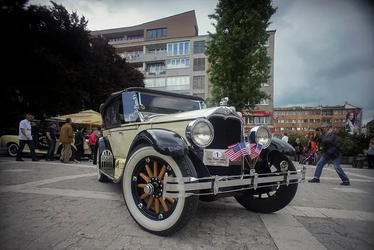 Saraybosna’da klasik otomobil fuarı