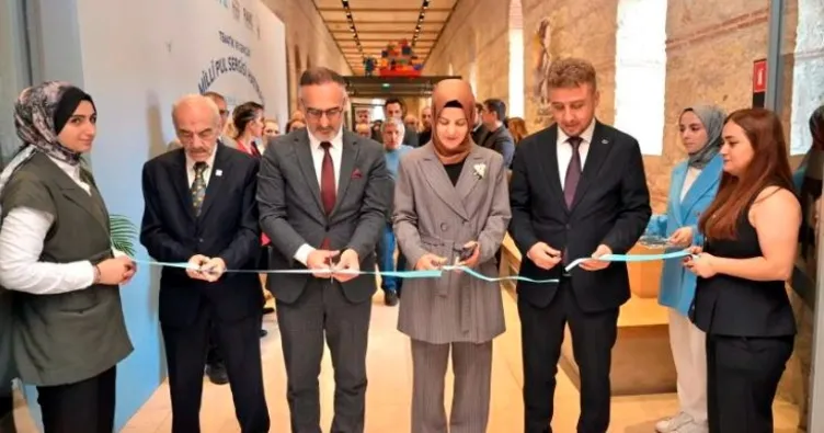 Tematik ve Gençlik Milli Pul Sergisi Rami Kütüphanesi’nde açıldı