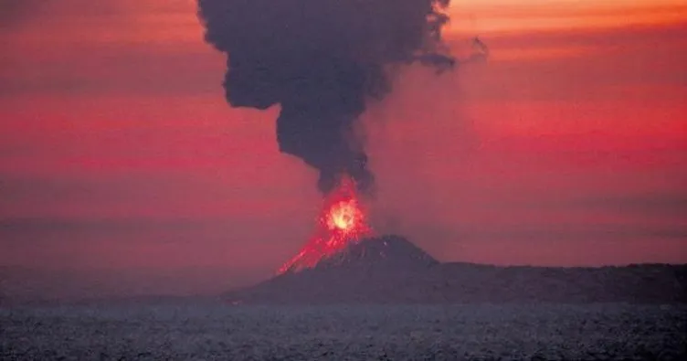 “Krakatau’nun Çocuğu” uyandı