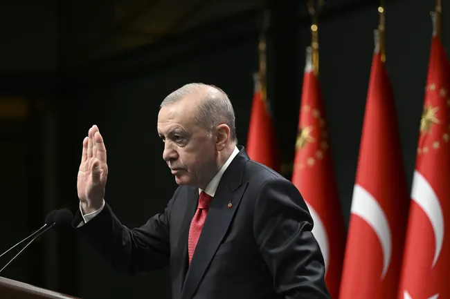 son-dakika-teror-orgutu-ypgnin-feshi-sonrasi-baskan-erdoganin-o-sozleri-gundem-oldu-asla-musaade-etmeyecegiz-1787726936346.jpg SON DAKİKA… Terör örgütü YPG’nin feshi sonrası Başkan Erdoğan’ın o sözleri gündem oldu: Asla müsaade etmeyeceğiz