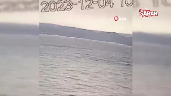 Deprem anında denizin ortasından beyaz duman çıkmış | Video