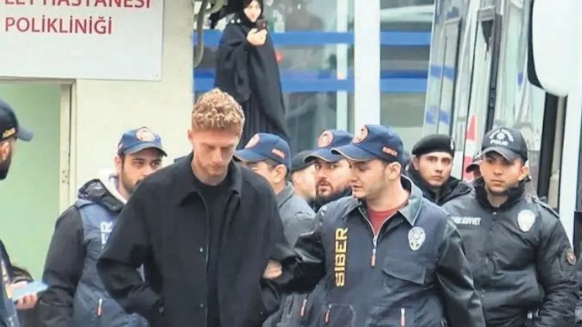 ‘Dolandırıcı değilim’