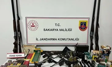 Ev değil sanki cephanelik: 60 yaşındaki şahıs tutuklandı! #sakarya