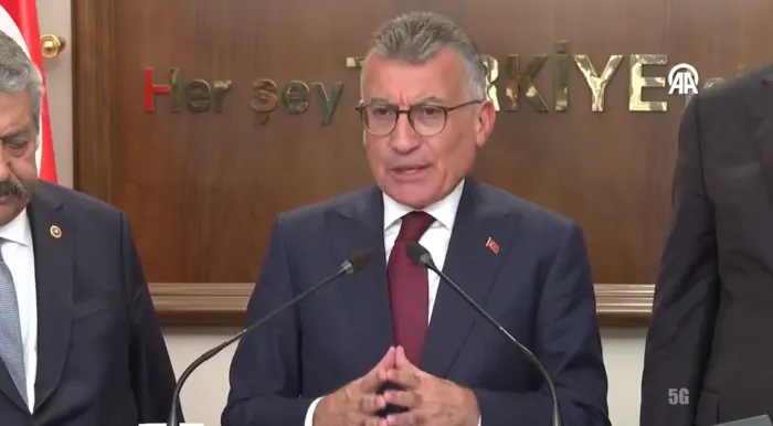 son-dakika-terorsuz-turkiye-surecinde-tarihi-adim-iste-12-maddelik-cerceve-yasa-tbmmye-sunuldu-1785930803872.png