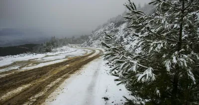 Hatay’da Amanos Dağları etekleri beyaza büründü