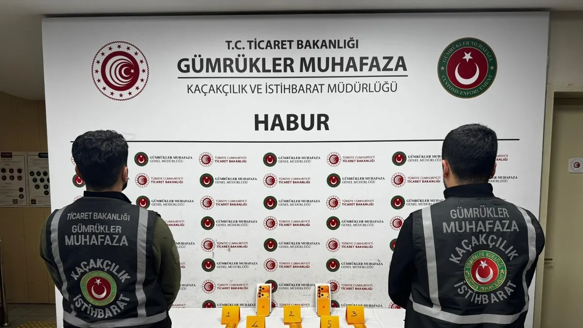 Habur Sınır Kapısı’nda 50 kilogram altın ele geçirildi Habur Sınır Kapısı’nda 50 kilogram altın ele geçirildi