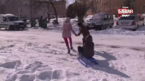 Erzincan’da okullar tatil oldu, çocuklar karın keyfini çıkardı | Video