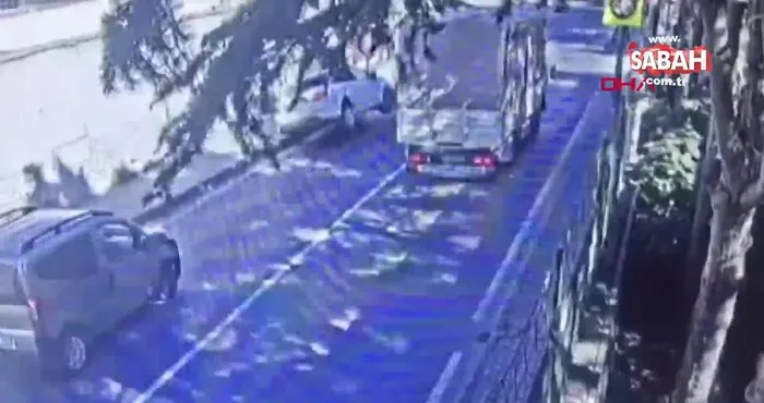 İstanbul’da makas atan sürücünün sebep olduğu kaza anı kamerada | Viedo