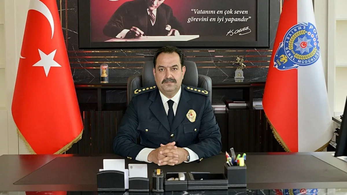 SON DAKİKA | Görevinden uzaklaştırılan Antalya Emniyet Müdürü İlker Arslan teslim oldu SON DAKİKA | Görevinden uzaklaştırılan Antalya Emniyet Müdürü İlker Arslan teslim oldu