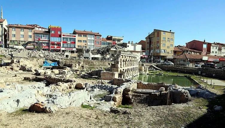 Yozgat’ta 2 bin yıllık Roma Hamamı gün yüzüne çıktı