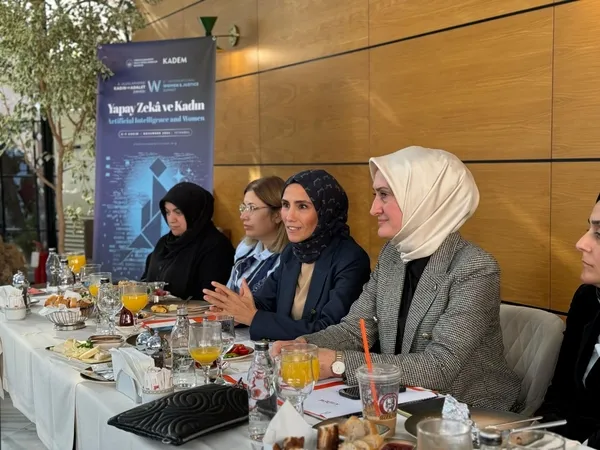 kadem-6-uluslararasi-kadin-ve-adalet-zirvesinde-yapay-zeka-ve-kadin-iliskisini-tartisacak-1729580229459.jpeg
