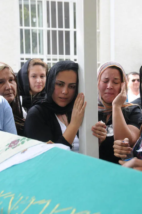 Dila bebek göz yaşlarıyla uğurlandı Galeri Türkiye