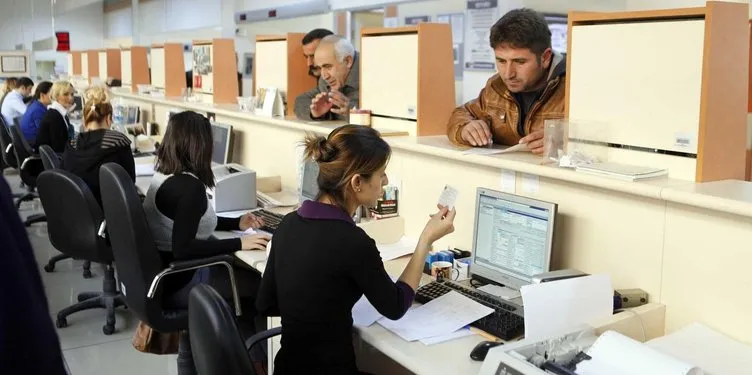 30 yıllık Emekli öğretmen, polis, hemşire, din görevlisi, memur maaşı ne kadar, kaç TL oldu?