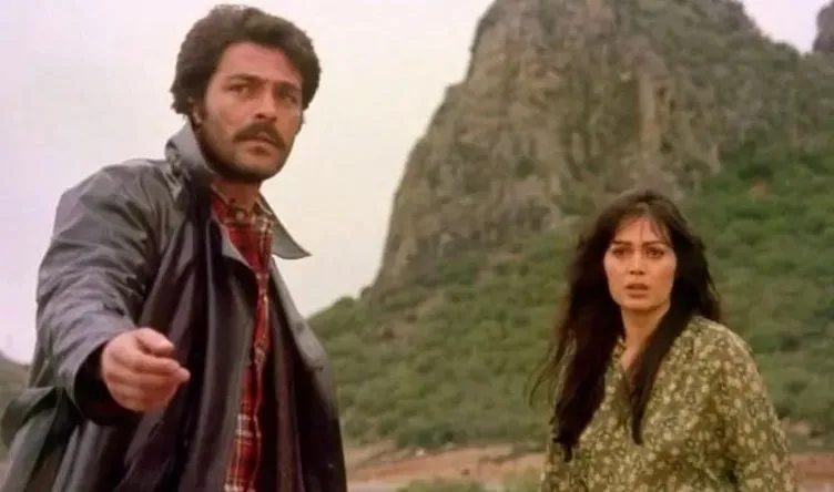 Selvi Boylum Al Yazmalım’da Kadir İnanır ile Türkan Şoray’ın oğlu Samet’i oynamıştı... O çocuk yıldız meğer güzel oyuncuymuş!