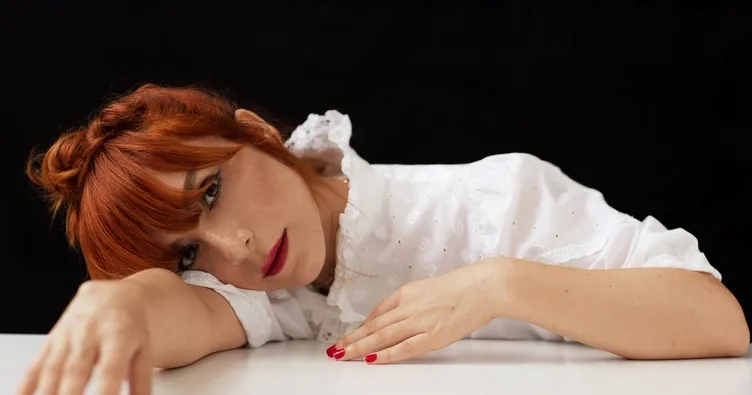 Burcu Tatlıses yeni albümüyle ses getirdi