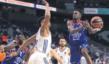 Anadolu Efes tatsız başladı