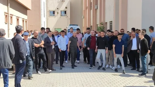kalp-kriz-geciren-okul-muduru-hayatini-kaybetti-1682600764069.jpg
