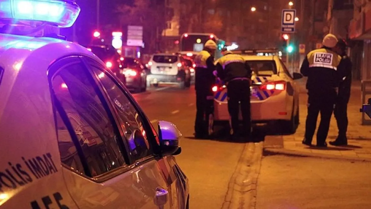 Denizli’de polisten kaçan sürücüye 245 bin lira ceza kesildi Denizli’de polisten kaçan sürücüye 245 bin lira ceza kesildi