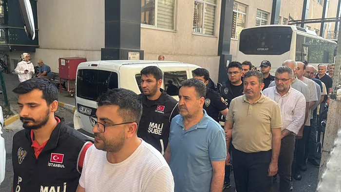 son-dakika-fetonun-finans-yapilanmasina-operasyon-hakmar-yonetim-kurulu-baskani-zeki-doruk-tutuklandi-1752849675971.jpg Son Dakika | FETÖ'nün finans yapılanmasına operasyon: HAKMAR Yönetim Kurulu Başkanı Zeki Doruk tutuklandı