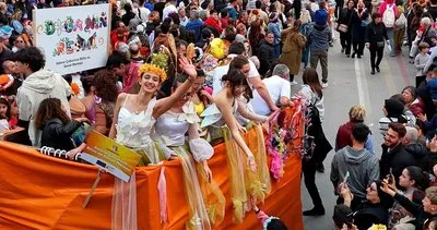 Karnaval renkli görüntülere sahne oluyor #adana