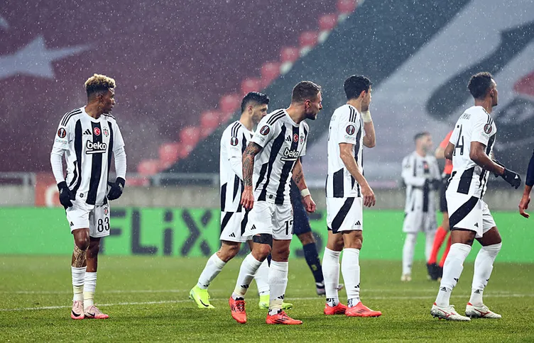 SON DAKİKA HABERİ: Usta isimden Beşiktaş ve UEFA için olay sözler! Paçalarından çifte standart dökülüyor