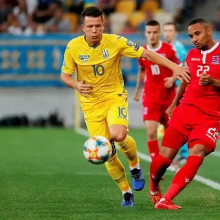 Son dakika Fenerbahçe transfer haberleri! Fenerbahçe Konoplyanka transferini bitirdi