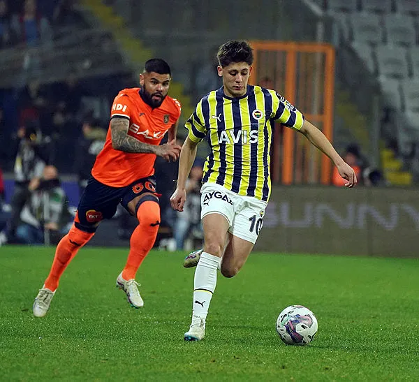 fenerbahce-basaksehir-maci-oncesi-carpici-sozler-jesusun-kalmayacagi-kesin-gibi-1686292056185.jpg