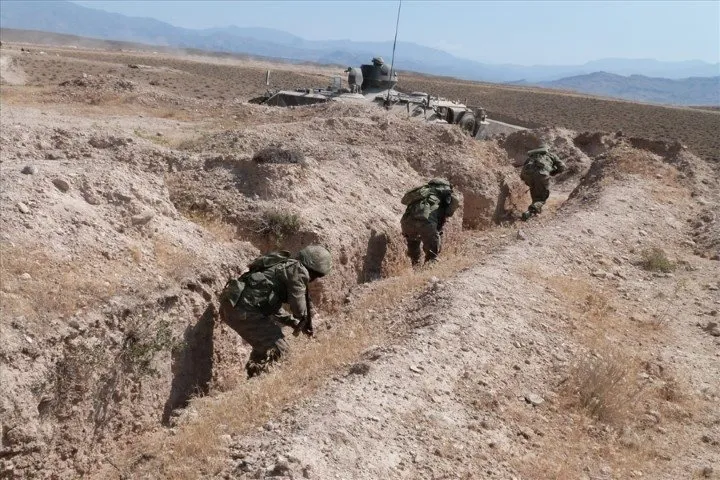 Milli Savunma Bakanlığı paylaştı! Türkiye ve Azerbaycan'dan nefes kesen tatbikat...