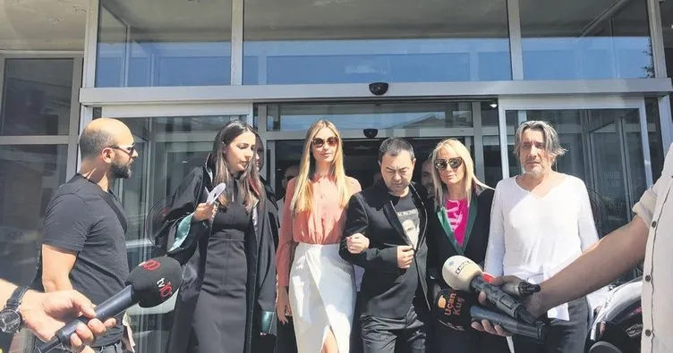 Serdar Ortaç ve Chloe Loughnan çifti tek celsede boşandı