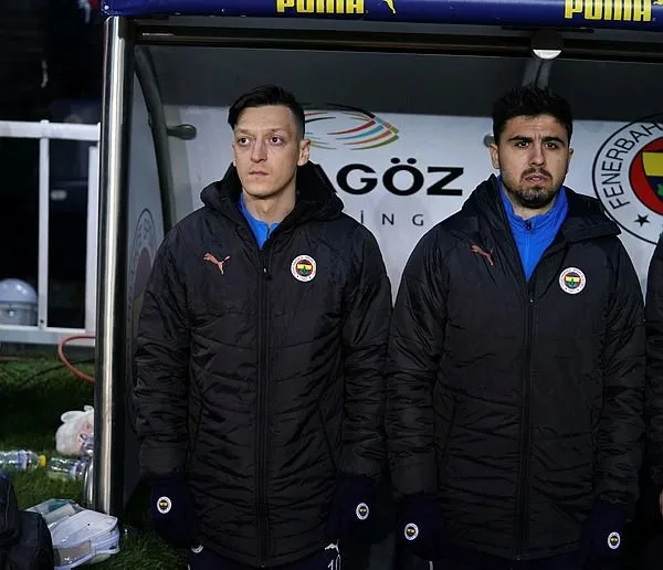 Son dakika: Fenerbahçe’de İsmail Kartal sol bek kararını verdi! Kim oynayacak?