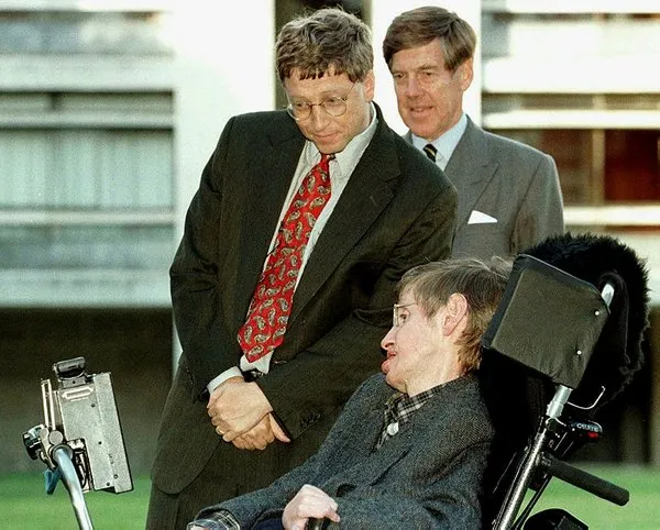 Evrenin gizemini çözmeye adanmış bir yaşam: Hawking