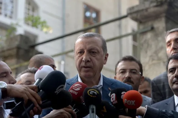Cumhurbaşkanı Erdoğan İstanbul'da bayram namazı kıldı
