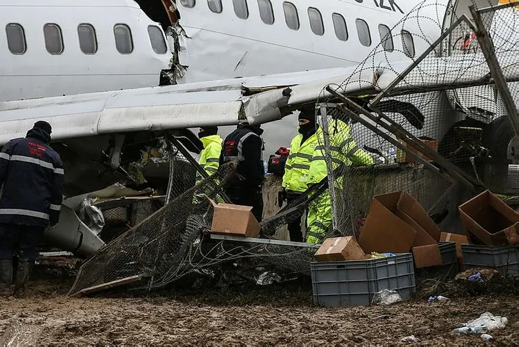 SON DAKİKA | Uçak kazasından 3 dakika 40 saniye sonra kulenin sözleri frekansta yankılandı! Pilotlar cevap veremedi…