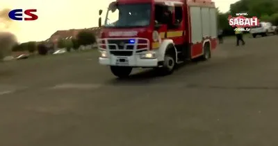 Araba yangını tatbikatı sırasında alana hızla gelen itfaiye aracı devrildi!
