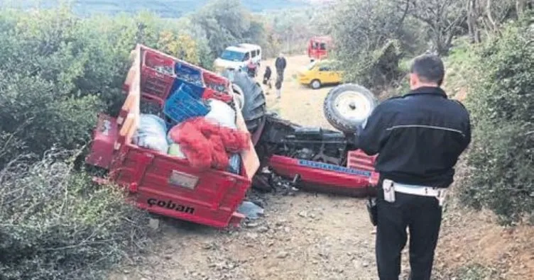 Traktör şarampole devrildi: 1 ölü