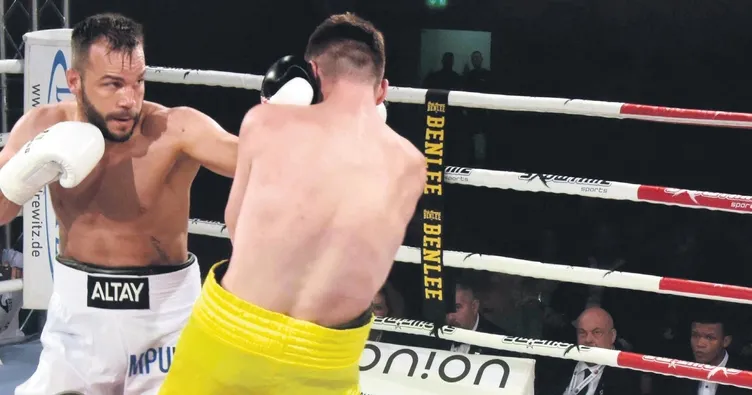 Demir Yumruk 2. rauntta havlu attırdı