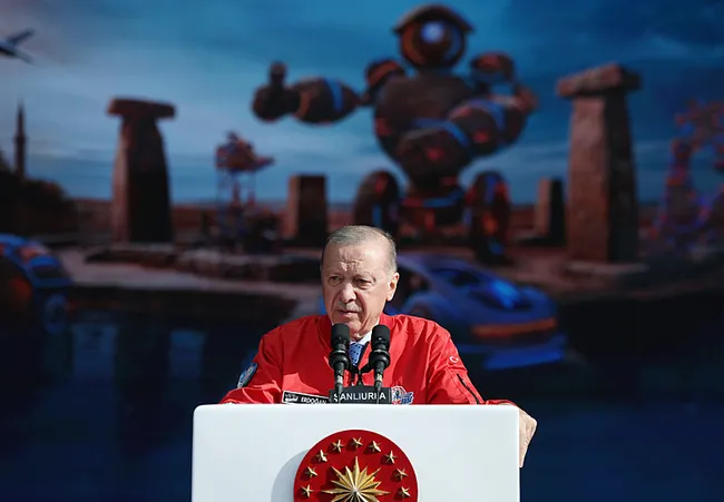 baskan-erdogan-teknofest-2026-guneydoguda-turkiyenin-gelecegi-emin-ellerdedir-1791033220432.jpeg Başkan Erdoğan TEKNOFEST 2026 Güneydoğu'da: Türkiye'nin geleceği emin ellerdedir